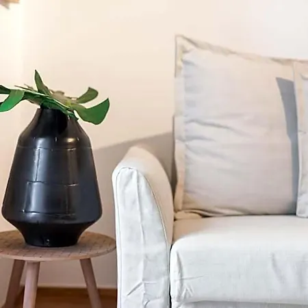 Living Bairro Alto Ii شقة