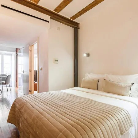 Living Bairro Alto Ii Apartment